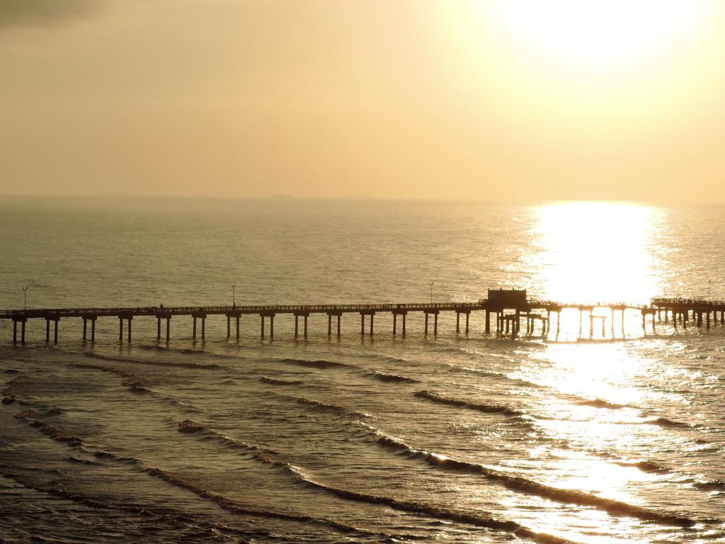 Luxury Oceanfront Condo In Ocean Grove Galveston Exterior foto